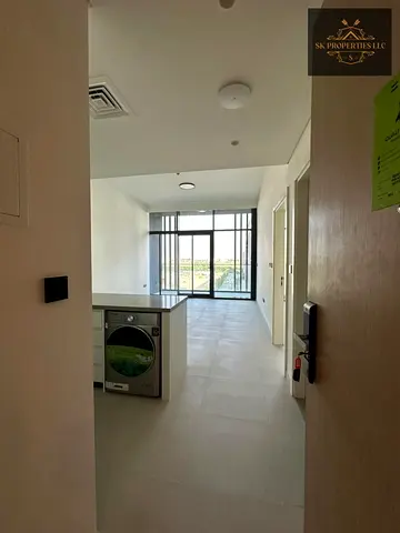 🌟 Exquisite Fully Furnished 1BHK Apartment | Dual Washrooms | Wide Balcony | Upscale Amenities 🌟