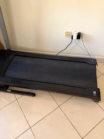 Used compact treadmill - basic model, working condition
