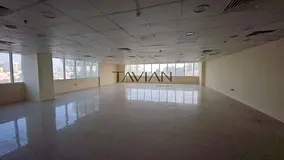 Expansive Size, Vacant, DED, 2 Park Space