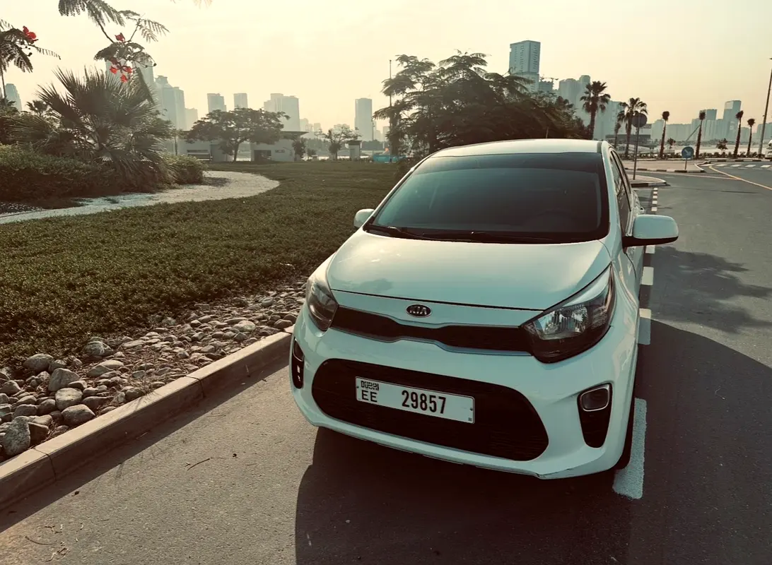 Kia Picanto 2018 — photo 1 of 8