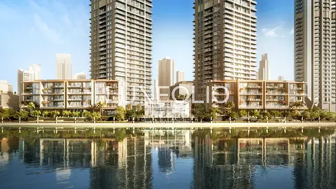 Mid Floor | Luxury Studio | Skyline and Canal View