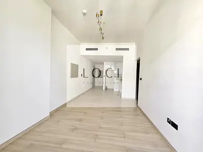 SPACIOUS BALCONY | LUXURY LIVING | COMMUNITY VIEW