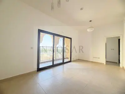 شقة بغرفة نوم واحدة | برج الأندلس F | شرفة وإطلالات على الحديقة | تصميم مفتوح غير مفروش