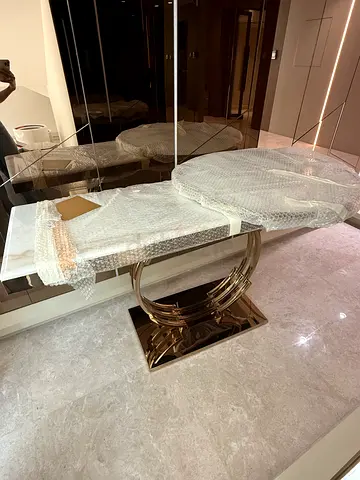 White Marble Slab console – Polished Finish, gold color with round mirror (metal frame)