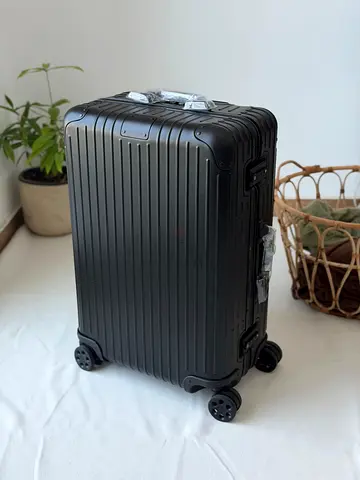 ALUMINIUM SUITCASE