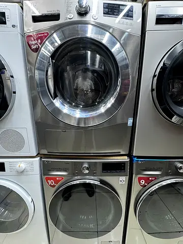 LG washer dryer set in excellent working