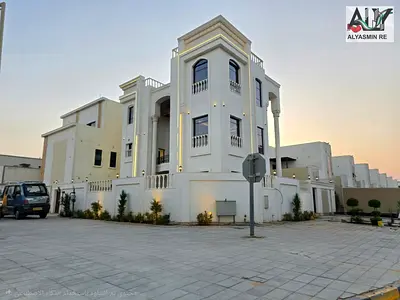 Own your dream villa with a private pool, exquisite details, 6 master bedrooms (ground floor, first floor, and roof), including registration fees.