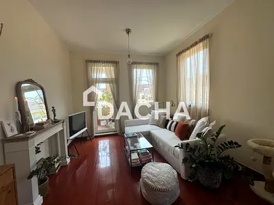 Upgraded 1Bed | Smart Storage | Available Now