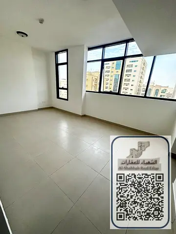 شقة 3 غرفة وصالة على شارع الاتحاد بجوار اسواق الامارات مساحة كبيرة تاور جديد بجوار جميع الخدمات خلف دى تو دى