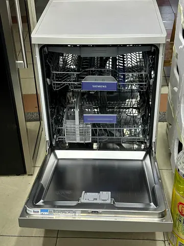 Siemens iq300 Wi-Fi model 3 racks dishwasher for sale