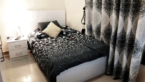 AMAZING MASTER ROOM AVAILABLE FOR ONE LADY