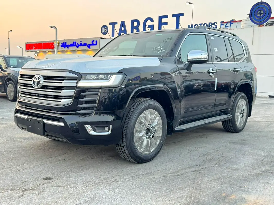 Toyota Land Cruiser 2026 — photo 1 of 16