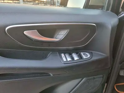 صورة 11 لـ 2018 Mercedes-BENZ VITO