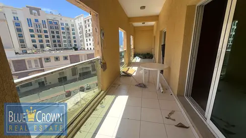 Spacious 2 BHK Huge Size Balcony Lavish Family Building