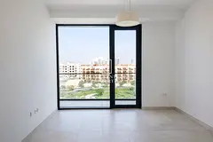 MODERN 1-BHK+LAUNDRY | PRIME LOCATION | SPACIOUS
