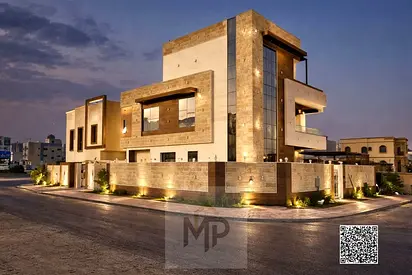 A prime corner villa for sale directly on the main road, including electricity and water, close to all amenities, with a swimming pool, rooftop terrac