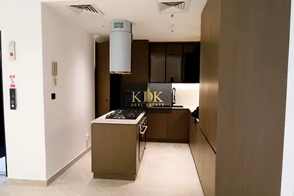 Sperate Elevator | 4 Bed + Maid |