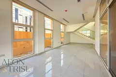 Vacant | Private Pool | Motivated Landlord