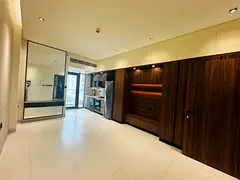 VACANT | BRAND NEW | PRIME LOCATION