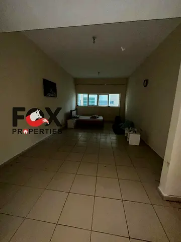 اكبر وارقي استديو بابراج عجمان وان مع باركينج خاص داخل التاور، شامل فيه جميع الخدمات،صيانة دورية علي المالك،موقع حيوي واستراتيجي خطوات من علي الكورنيش