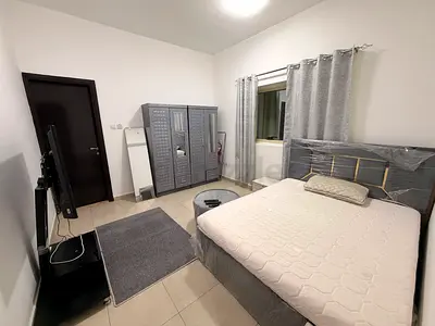 Master room in Barsha1 near mall of emirates and metro station