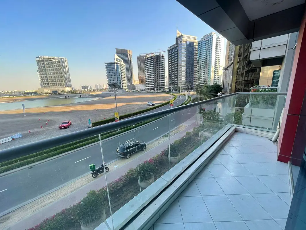 VACANT | 1 BEDROOM | SPACIOUS | PRIME LOCATION