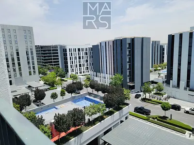 Spacious 1-bedroom | Balcony | Pool view