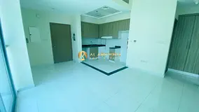 Elegant 1 Bedroom | Bright Open View | Top Location