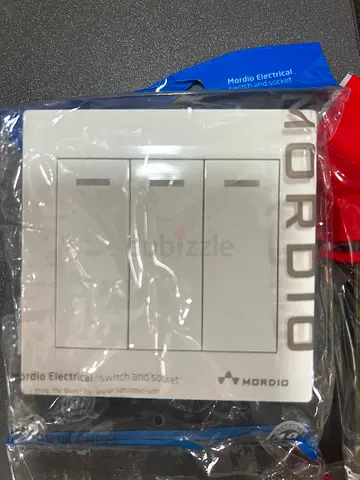 Mordio 3-Gang Wall Switch Panel - New in Packaging