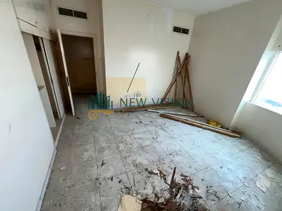 شارع الوحدة سكن عمال شيرنج عقد عزاب غرفتين وصالة غرفة ماستر 2 حمام خزائن بالحائط ايجار 41999 درهم على 6 دفعات تامين شيك سكن نظيف مناسب للعزاب