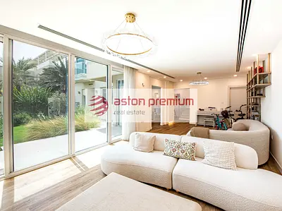 Fully Furnished | Corner 3 BR | Renovated | Vacant