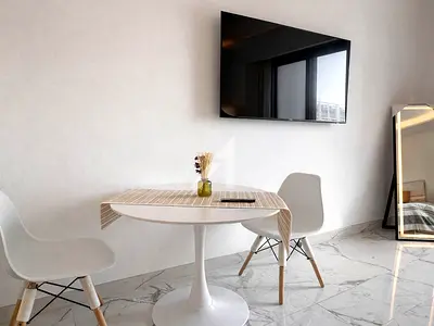 Modern Furnished Studio | High Floor | Vacant Soon