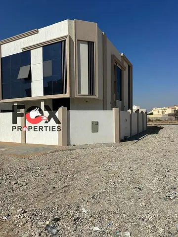 Corner villa for rent at an attractive price, first occupancy, in Al Yasmin area. Modern design, high-end finishing, 4 large master bedrooms. Asking p