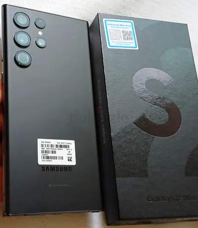 Samsung S22 Ultra 5G
256GB/12GB 
H.K Display 
Condition Like New