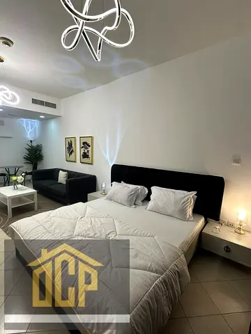 ELEGENT FURNISHING !RENOVATED! BALCONY LAKEVIEW