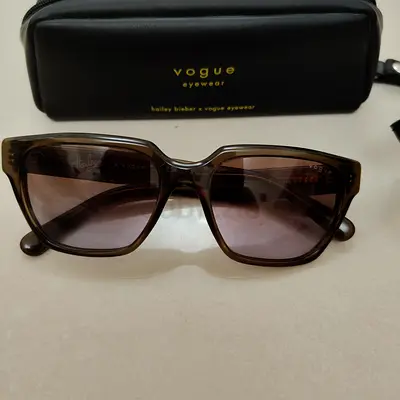 Vogue Hailey Bieber sunglasses with hard case - excellent condition