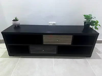 Black TV bench