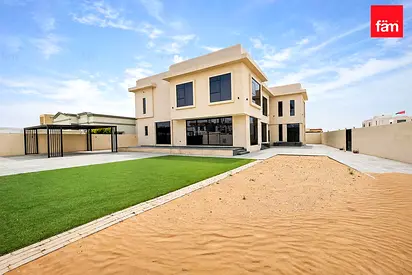 Luxury 5BHK | Bright House | Big Garden Area