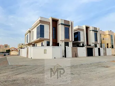 فيلا زاوية | قريب المسجد | مدفوعة الصرف الصحي كامل | تكييف مركزي | سعر مميز | تملك حر