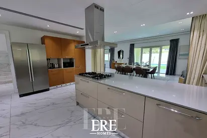 PRIVATE POOL | FULLY FURNISHED | RENOVATED