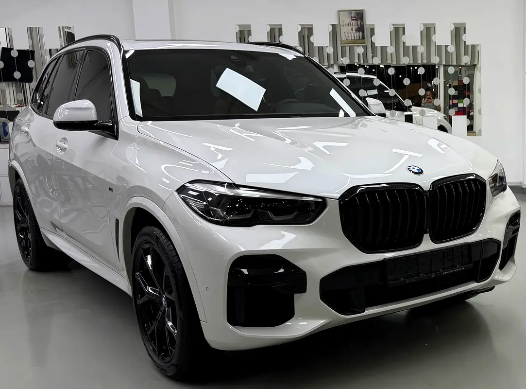 BMW X5 2022 — photo 1 of 20
