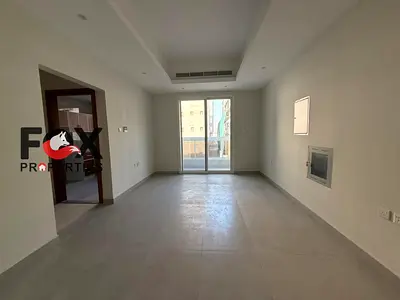 غرفه وصاله للايجار السنوي \ بمنطقه الحميديه \ شهر مجاني \ بلكونه باطلاله مفتوحه\ قريب من محكمه عجمان وجامعه عجمان والمرور \موقع مميز \ قريب من الخدمات