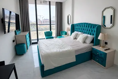 FULLY FURNISHED | VACANT | PRIME LOCATION