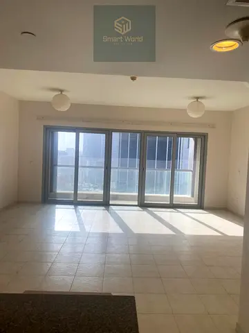 SPACIOUS STUDIO FOR RENT PRIME BUSINESS BAYVACANT