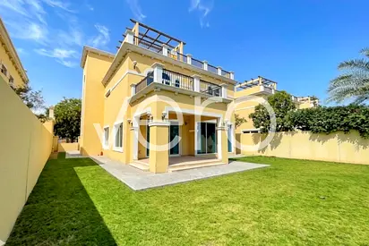 Vacant Villa | Nova | Away from Highway