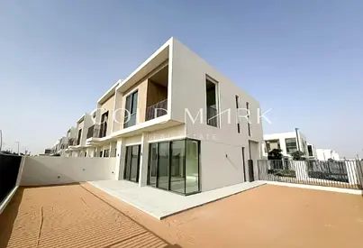 4+Maid | End Corner | Close to Park | Single Row