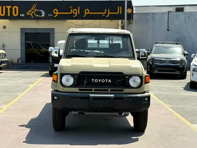 2024 Toyota Land Cruiser 70 Series LC 79 LX - GCC Specs - Brand New