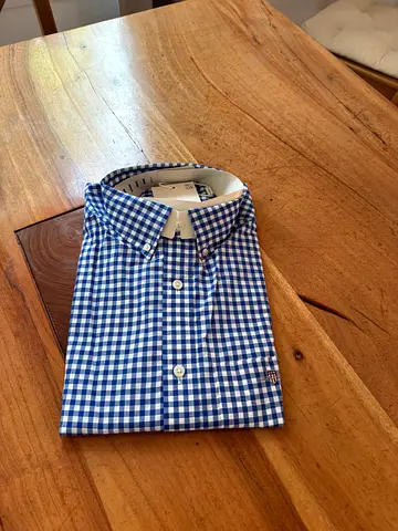 GANT poplin shirt size M brand new never worn still packed .