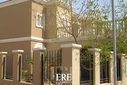 3BR Townhouse | Corner Unit | Spacious