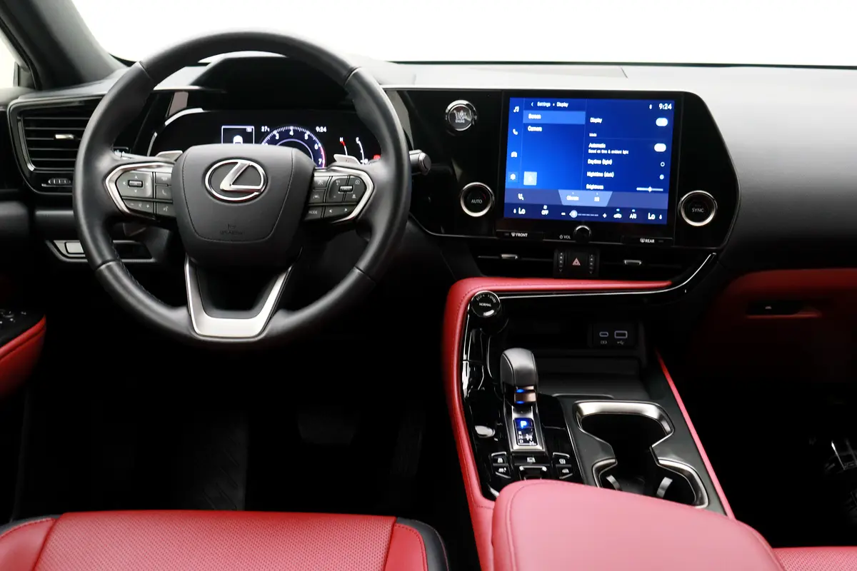 Lexus NX-Series 2025